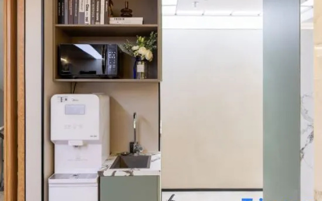 ZaiRenhai Youth Apartment