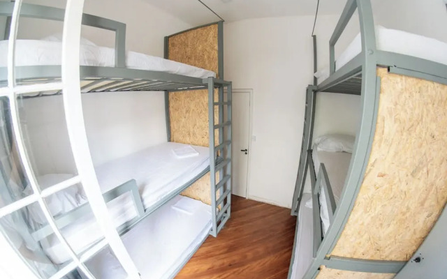 Quintal Hostel