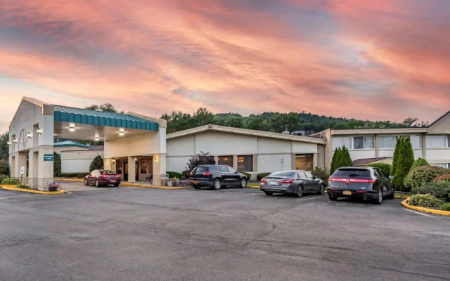 Quality Inn & Suites Vestal Binghamton