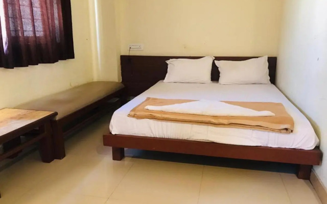 STAYMAKER Bright Palace Residency