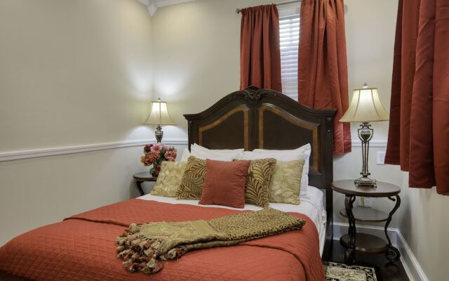 Victorian House Bed & Breakfast