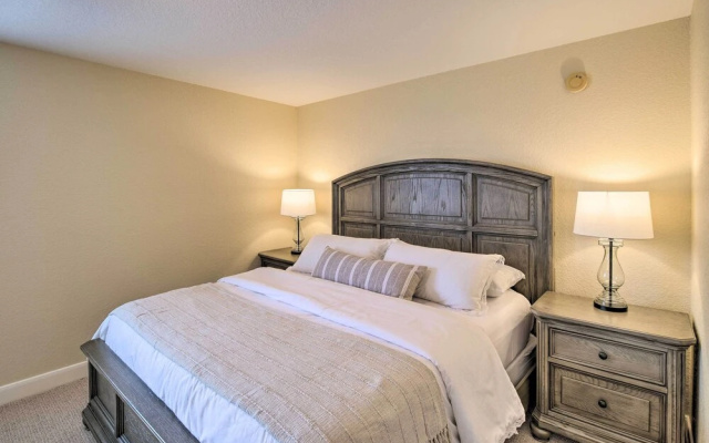 Apt w/ Balconies - Steps to Kemah Boardwalk!