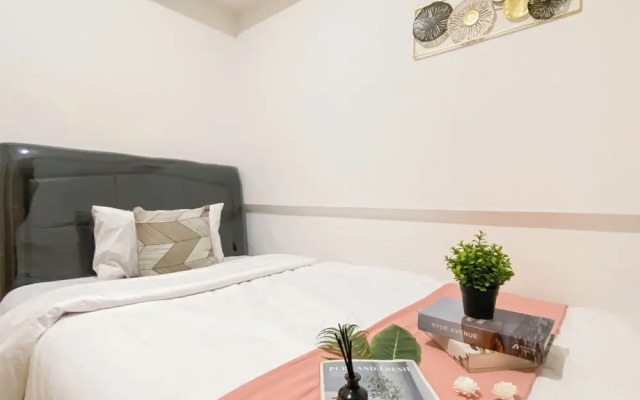 Neat Style 2Br Apartment Meikarta