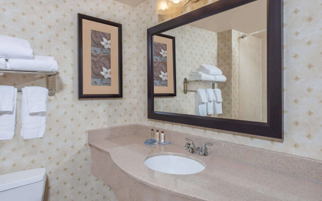 Best Western Plus St. Louis West - Chesterfield