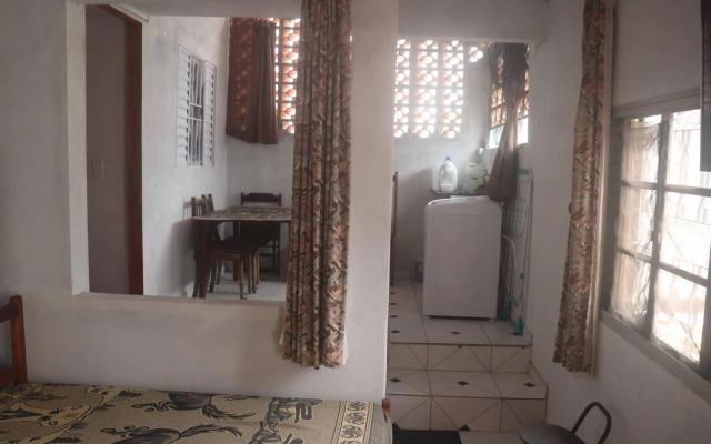 Casa dos Rocha em Ubatuba - Kitnet Preta