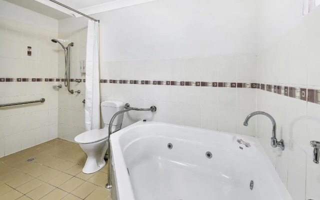 Smugglers on the Beach