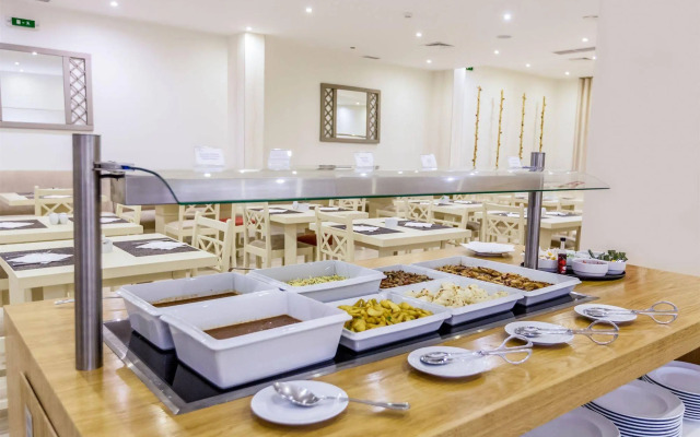 Santa Eulália Suite Hotel & SPA