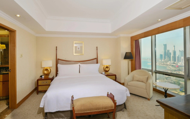 Crowne Plaza  Qingdao by IHG