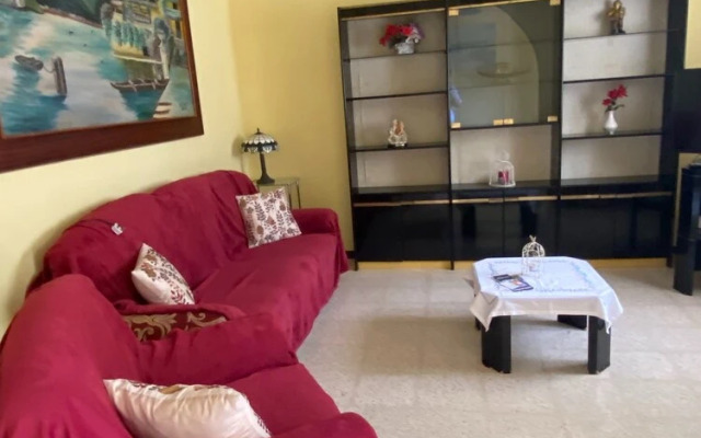 Ground Floor Maisonette In Birzebbugia
