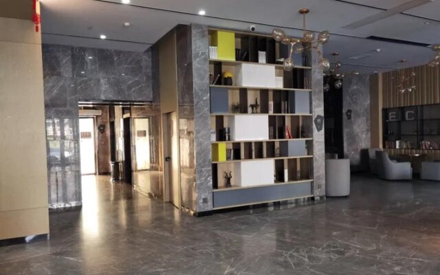 Echarm Hotel Wuhan Huangpi