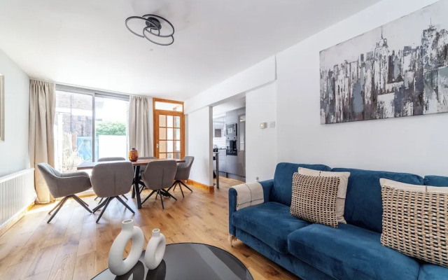 The Canonbury Apartment