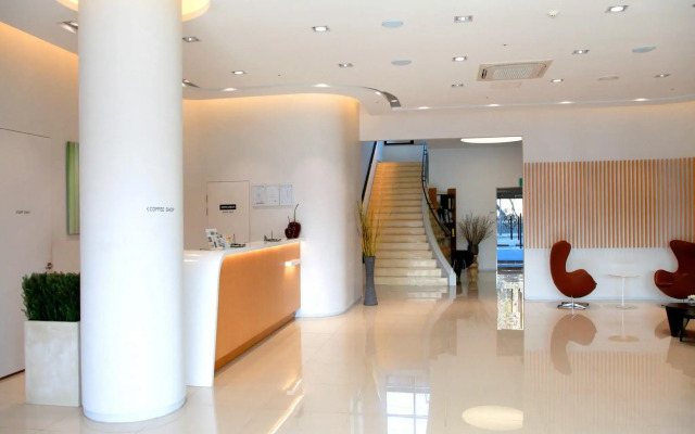 Crown Hotel Changwon