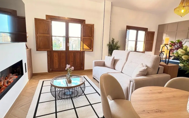 Lovely Loft With Views in Granada Mirador de Aixa