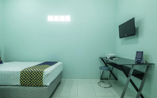 OYO Life 1889 Mbuahpage