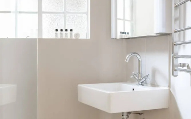 Drayton Gardens VI by Onefinestay