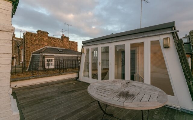 Home With Roof Terrace Hampstead Village