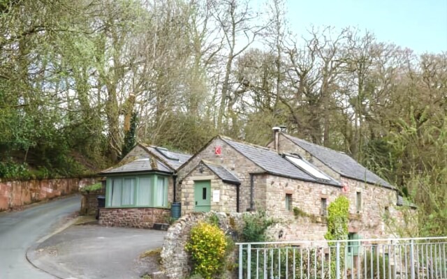 Beckside at Abbey Mill