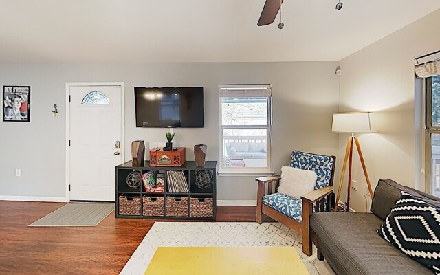 1184 Austin - 3 Br Home
