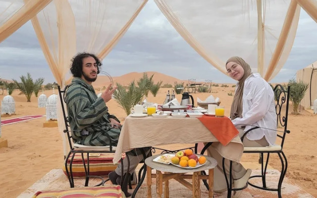 Merzouga Luxury Camp