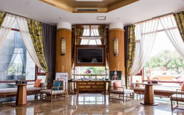 Hui Long Hot Spring Manor