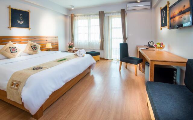 Sunny Mountain Hotel