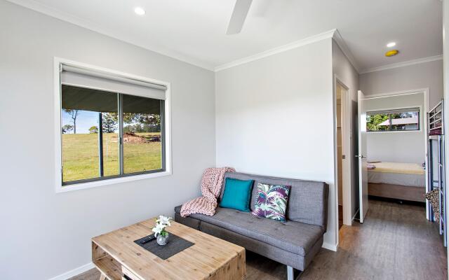 Valley Cabins By The Creek