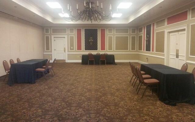 Clarion Hotel Downtown