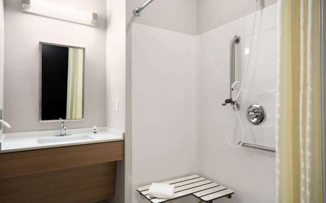 Microtel Inn & Suites By Wyndham Lynchburg