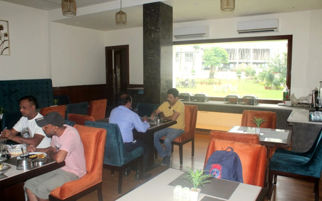 Hotel Ambica Katra
