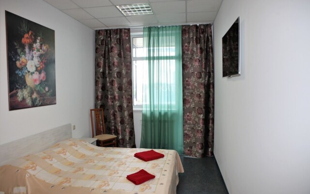 Hotel Yug - hostel