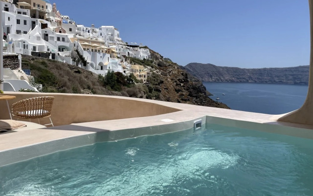 The Exotic Cave Suite