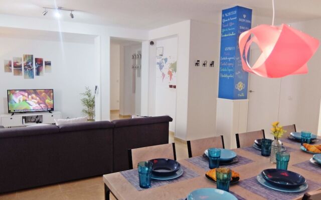 San Fernando - Family House