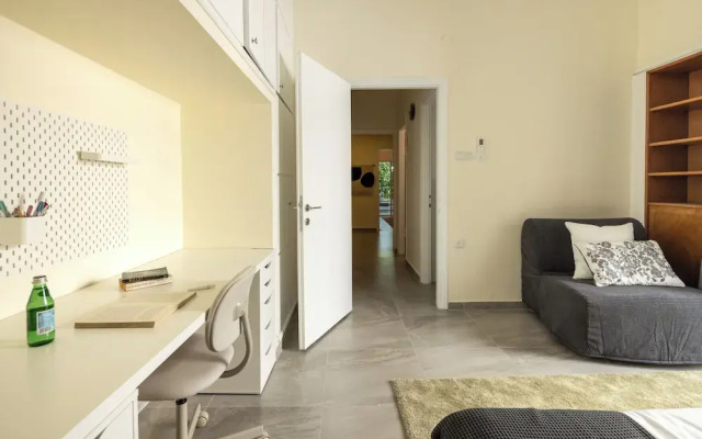 Eclectic Rabin Square Apt by Sea N' Rent