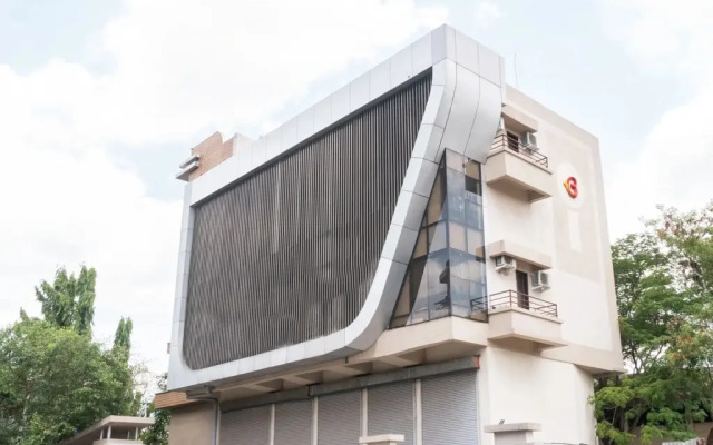 Orchid Platinum Guest House by OYO Rooms