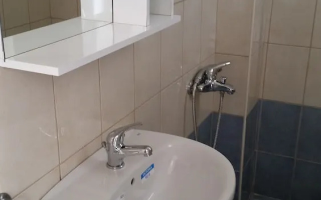 Ria's Deluxe Apartments