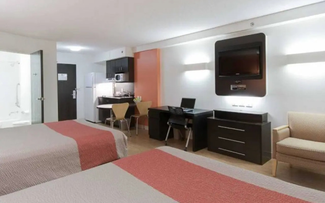 Motel 6 Brandon, MB
