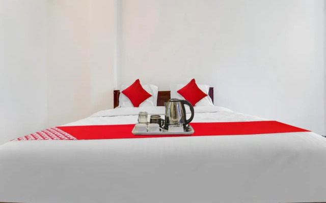OYO Flagship 703776 Cruze Residency