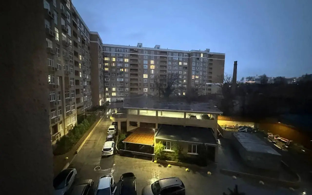Sofi (Sofi) na ulice Nabereznaa imeni 60-letia SSSR 50 korpus 1
