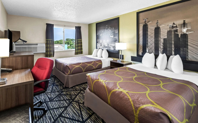 Super 8 by Wyndham Independence Kansas City