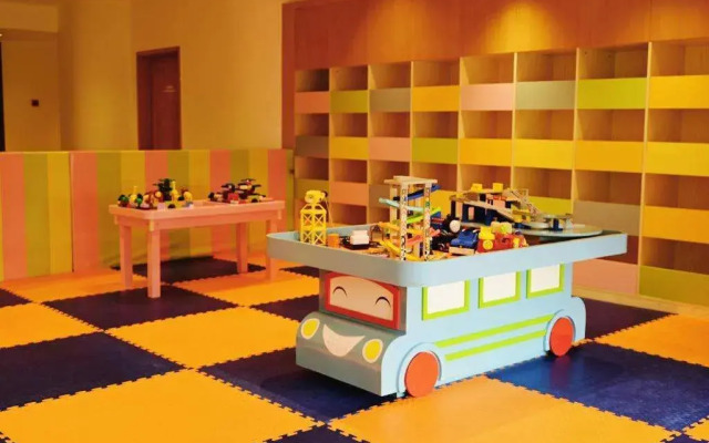 Crowne Plaza Zhuhai City Center by IHG