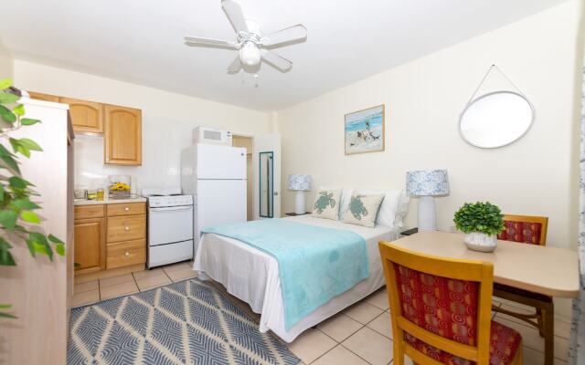 Tropic Isle Hotel and Apartment