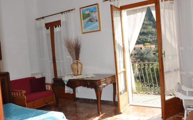 La Casa Rosa Dolceacqua