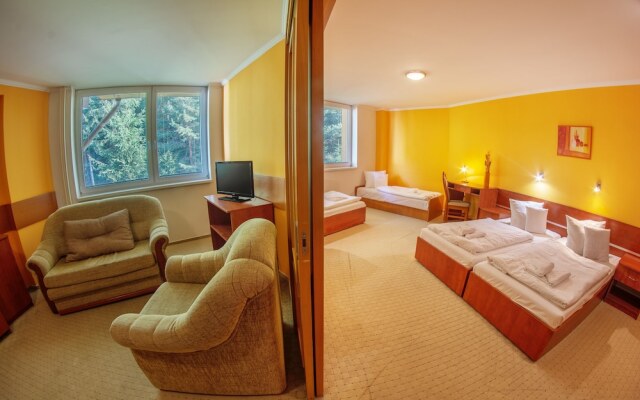 Relax Hotel*** Avena