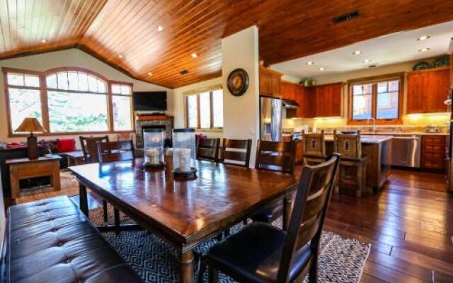 Gray Stone 2088 Holiday home