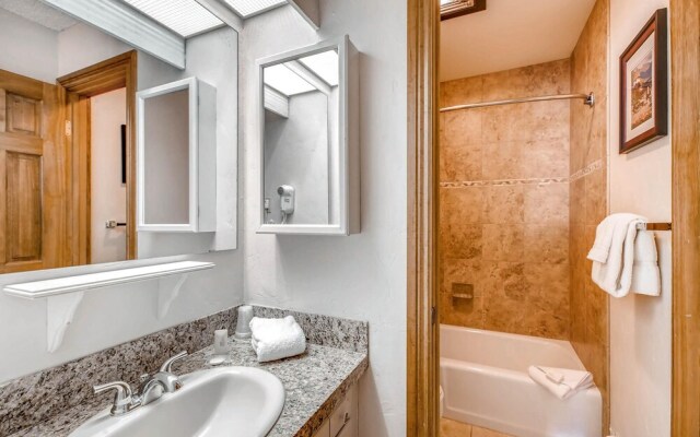 Westwind 405 4BD 3BA Gold Condo