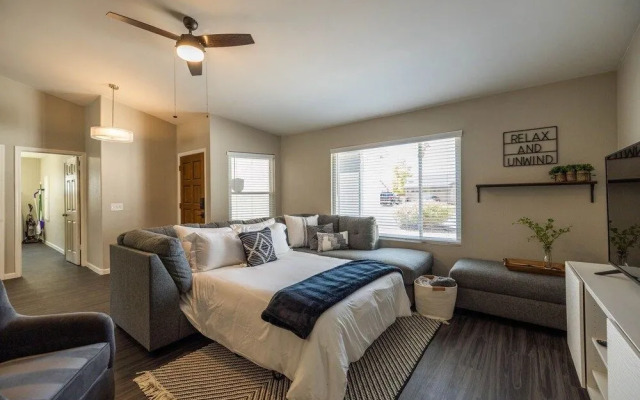 Glendale Keim 4 Bedroom Home By Redawning