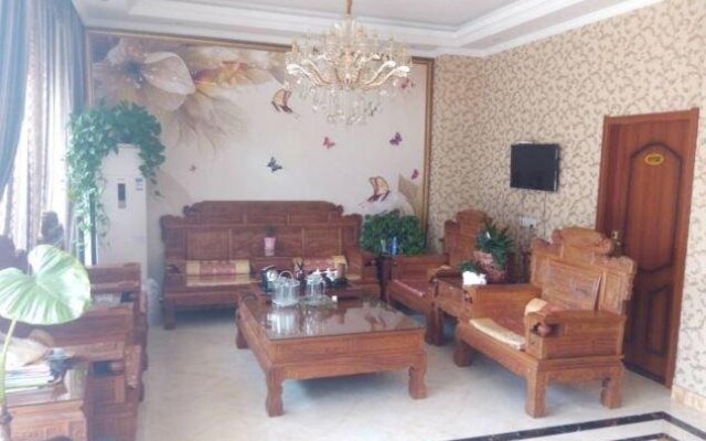Yanling Hongtai Business Hotel