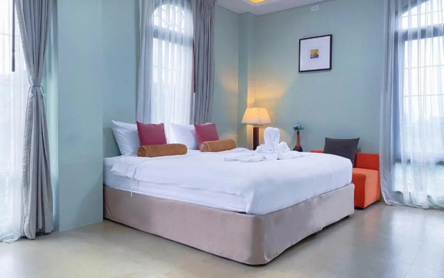 Daddy Dream Hotel and Residence