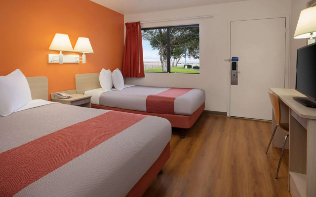 Motel 6 Santa Maria, CA - North
