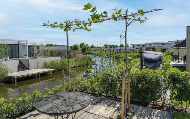 Holiday Home in Harderwijk With Private Jacuzzi
